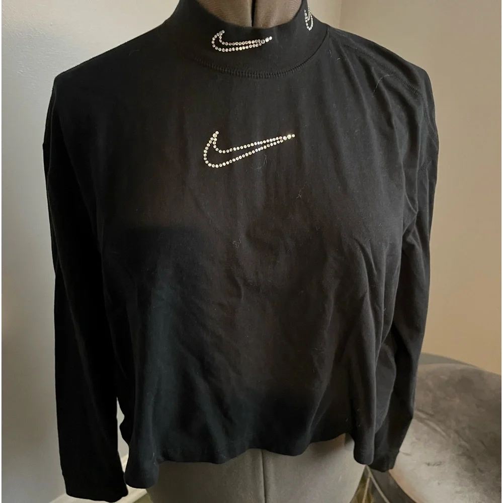 Nike black loose fit long sleeve tee. With Nike crystal swoosh. - Picture 1 of 5